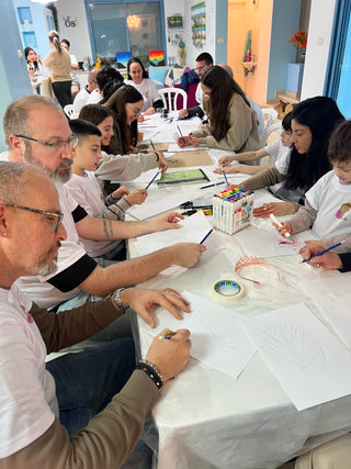 סדנת אומנות משפחתית